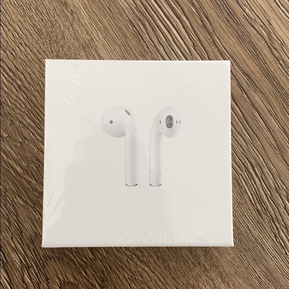 NEW Apple AirPods (2nd Gen)